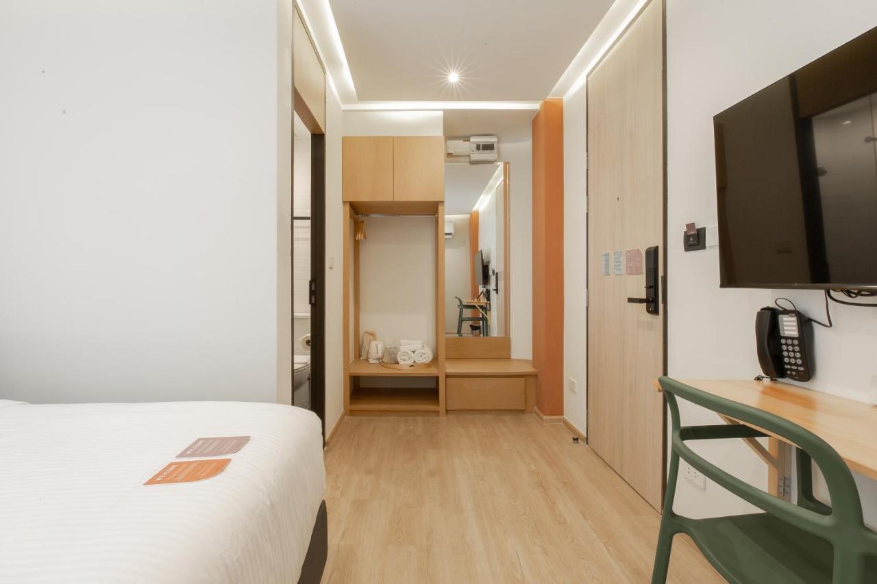 Double B Hostel Бангкок Екстер'єр фото