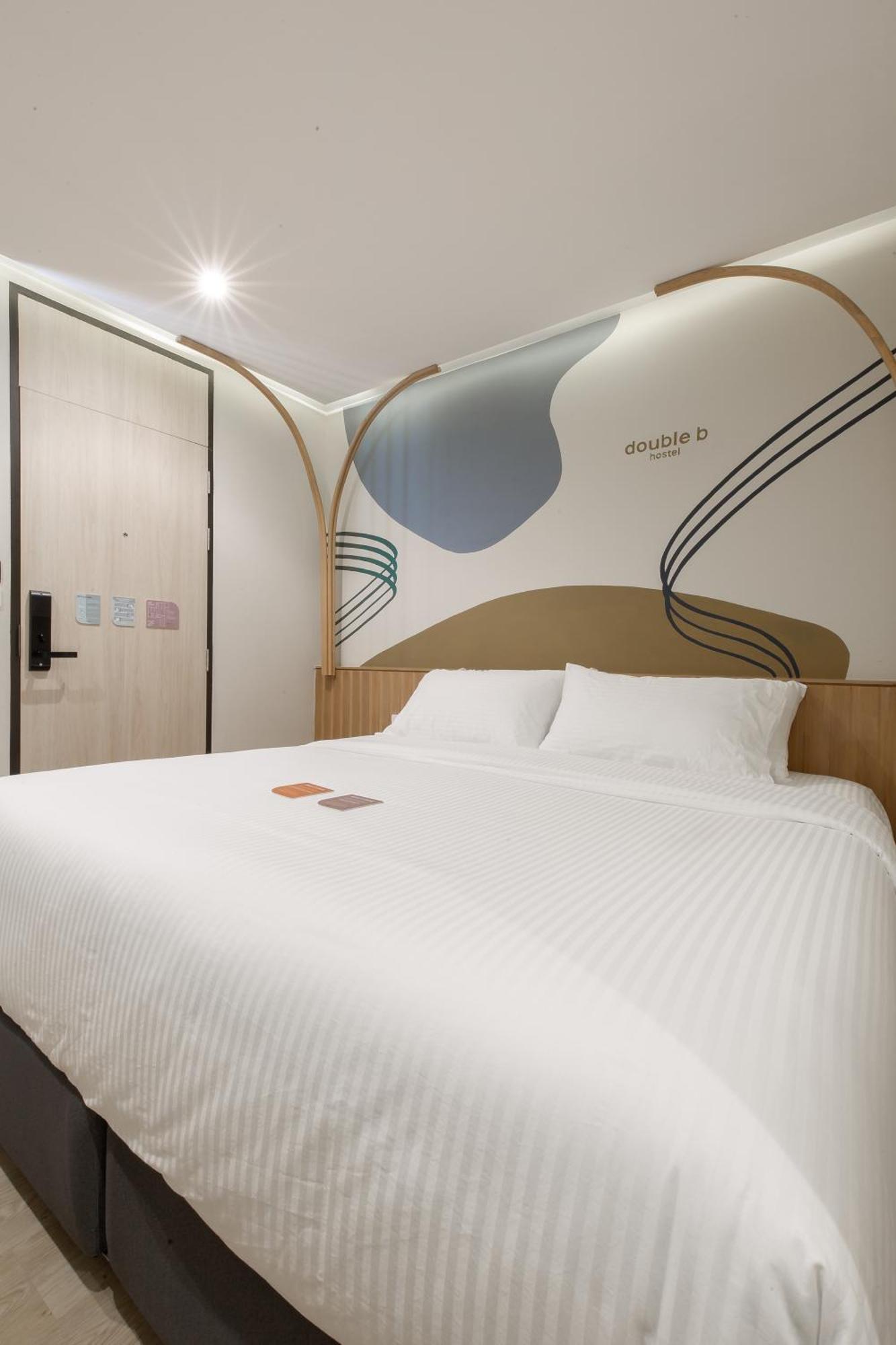 Double B Hostel Бангкок Екстер'єр фото