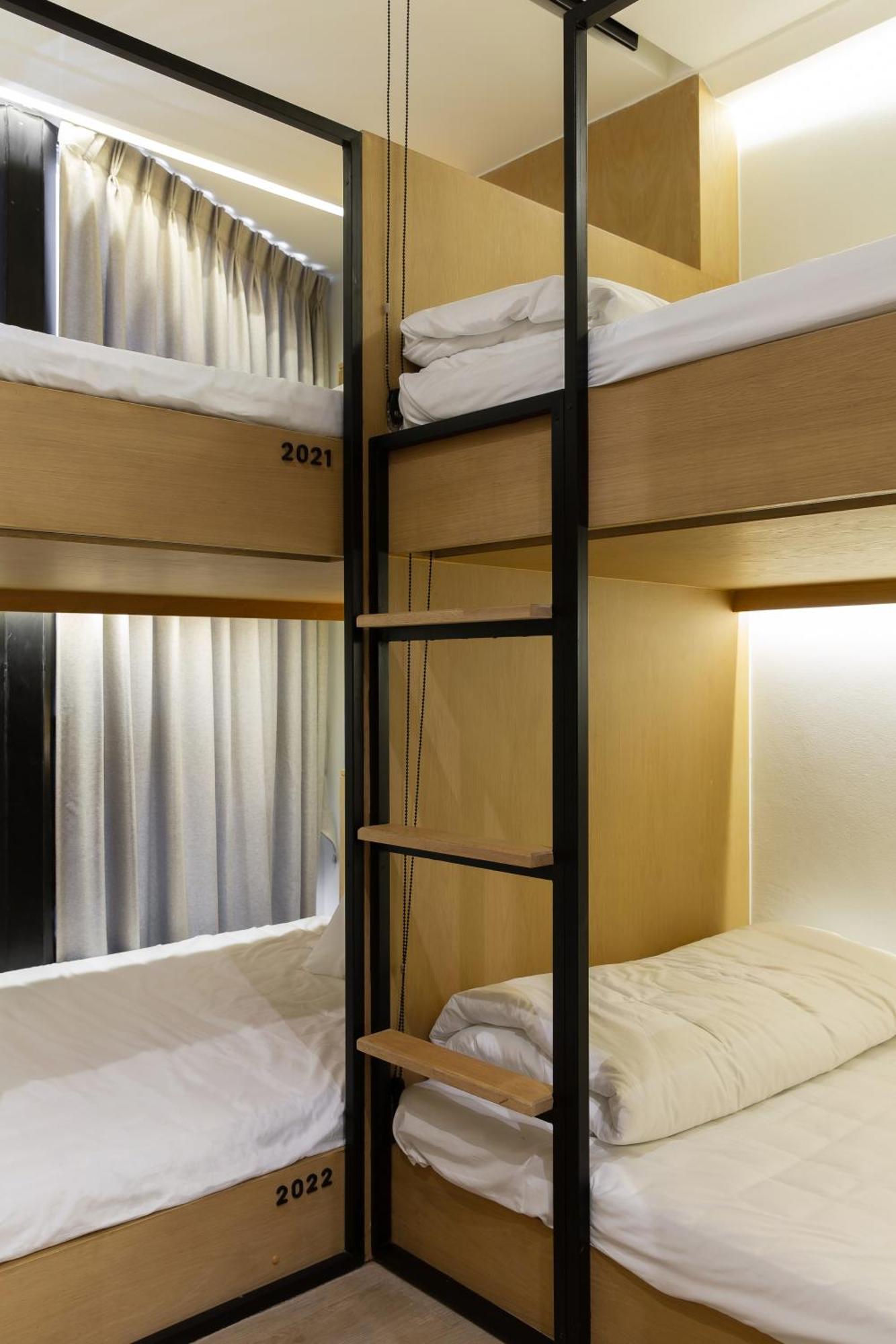 Double B Hostel Бангкок Екстер'єр фото