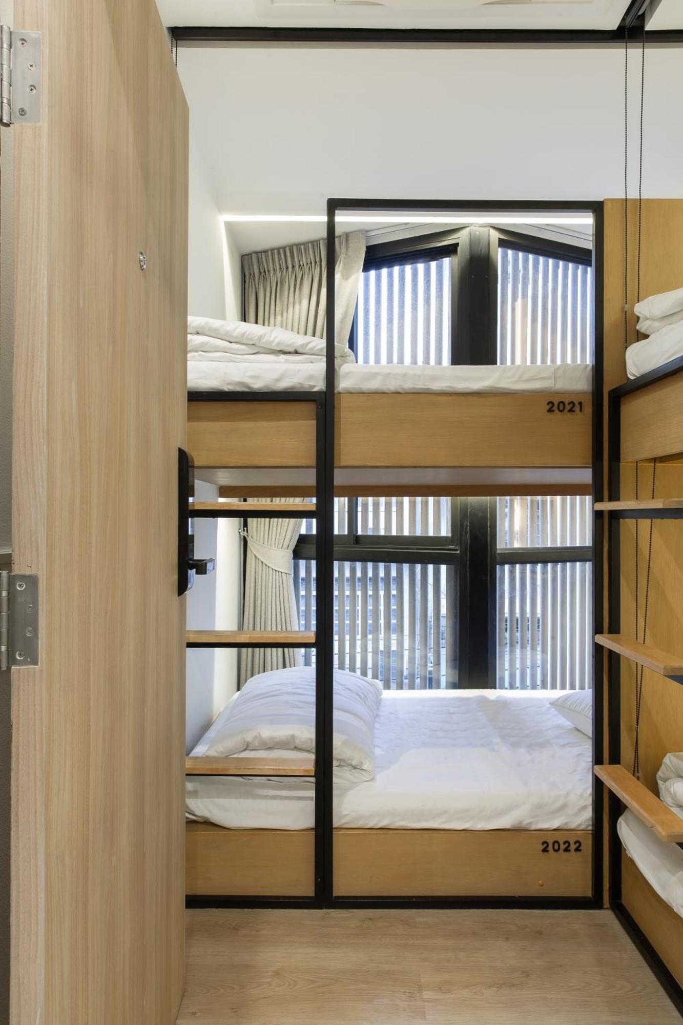 Double B Hostel Бангкок Екстер'єр фото